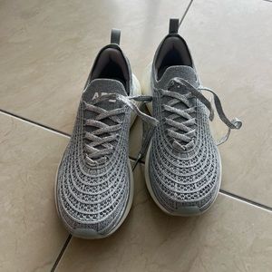 APL shoes size 6.5 - worn twice!